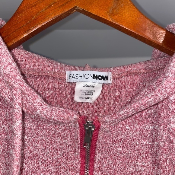 fashion nova sweater - Picture 2 of 3